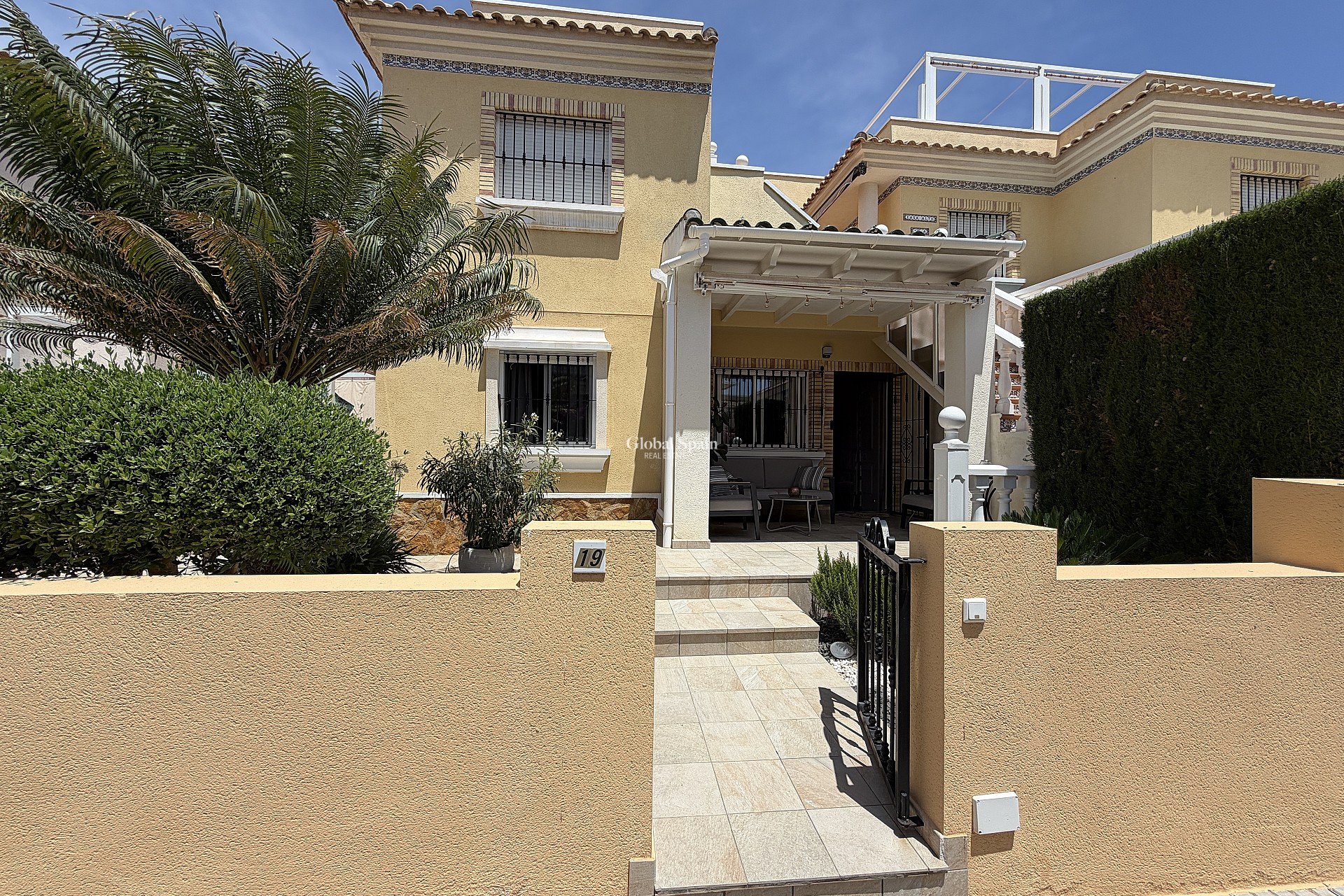 Odsprzedaż - MIESZKANIE -
ORIHUELA COSTA - 