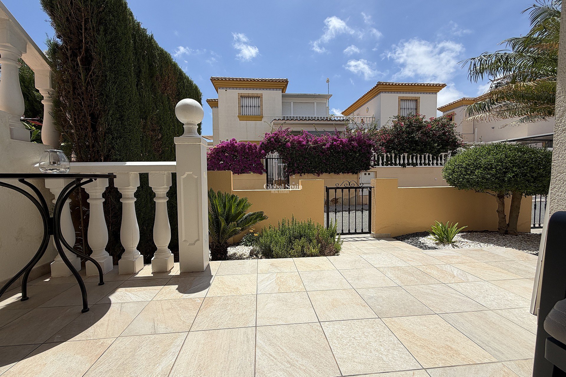 Odsprzedaż - MIESZKANIE -
ORIHUELA COSTA - 