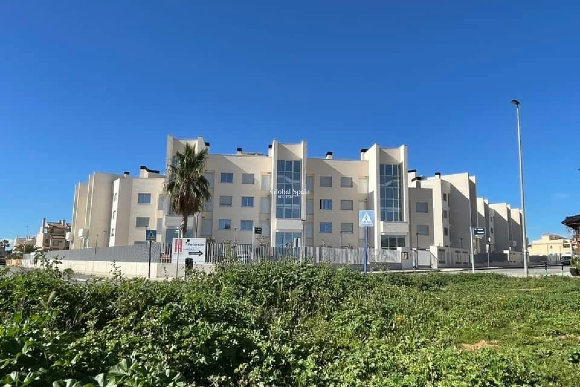 Odsprzedaż - MIESZKANIE -
ORIHUELA COSTA - 