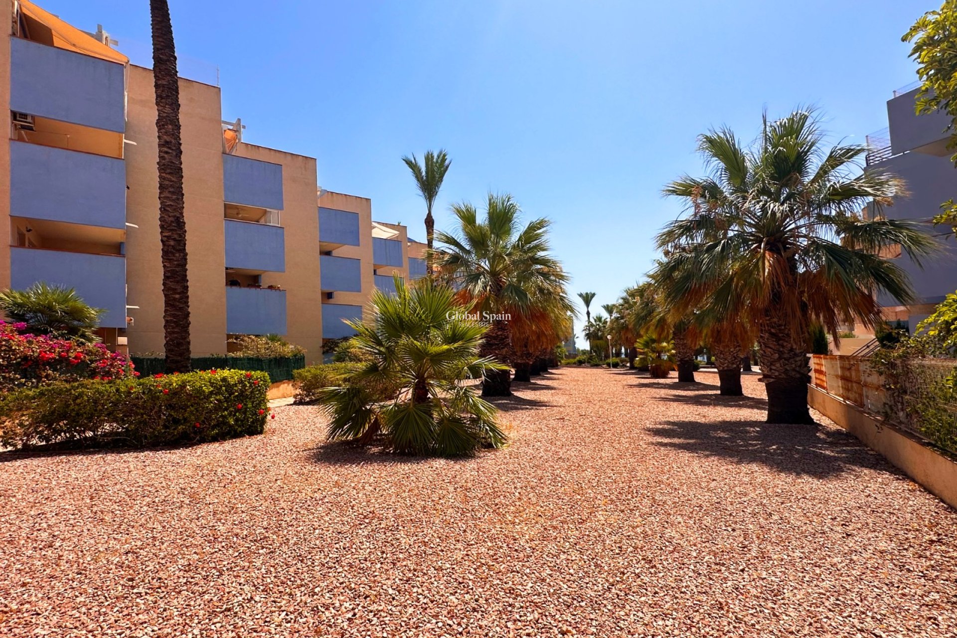 Odsprzedaż - MIESZKANIE -
ORIHUELA COSTA - 