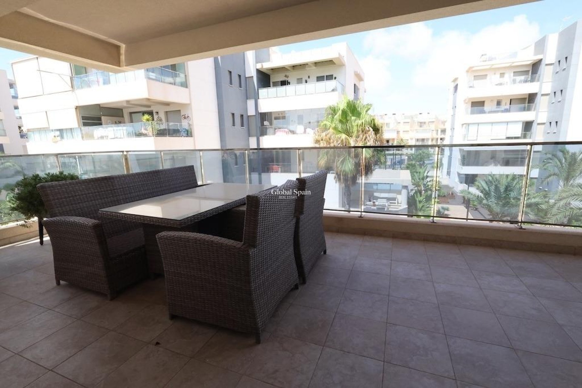 Odsprzedaż - MIESZKANIE -
ORIHUELA COSTA - 