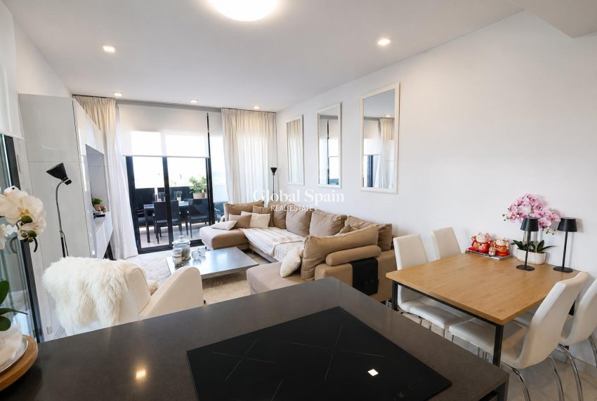 Odsprzedaż - MIESZKANIE -
ORIHUELA COSTA - 