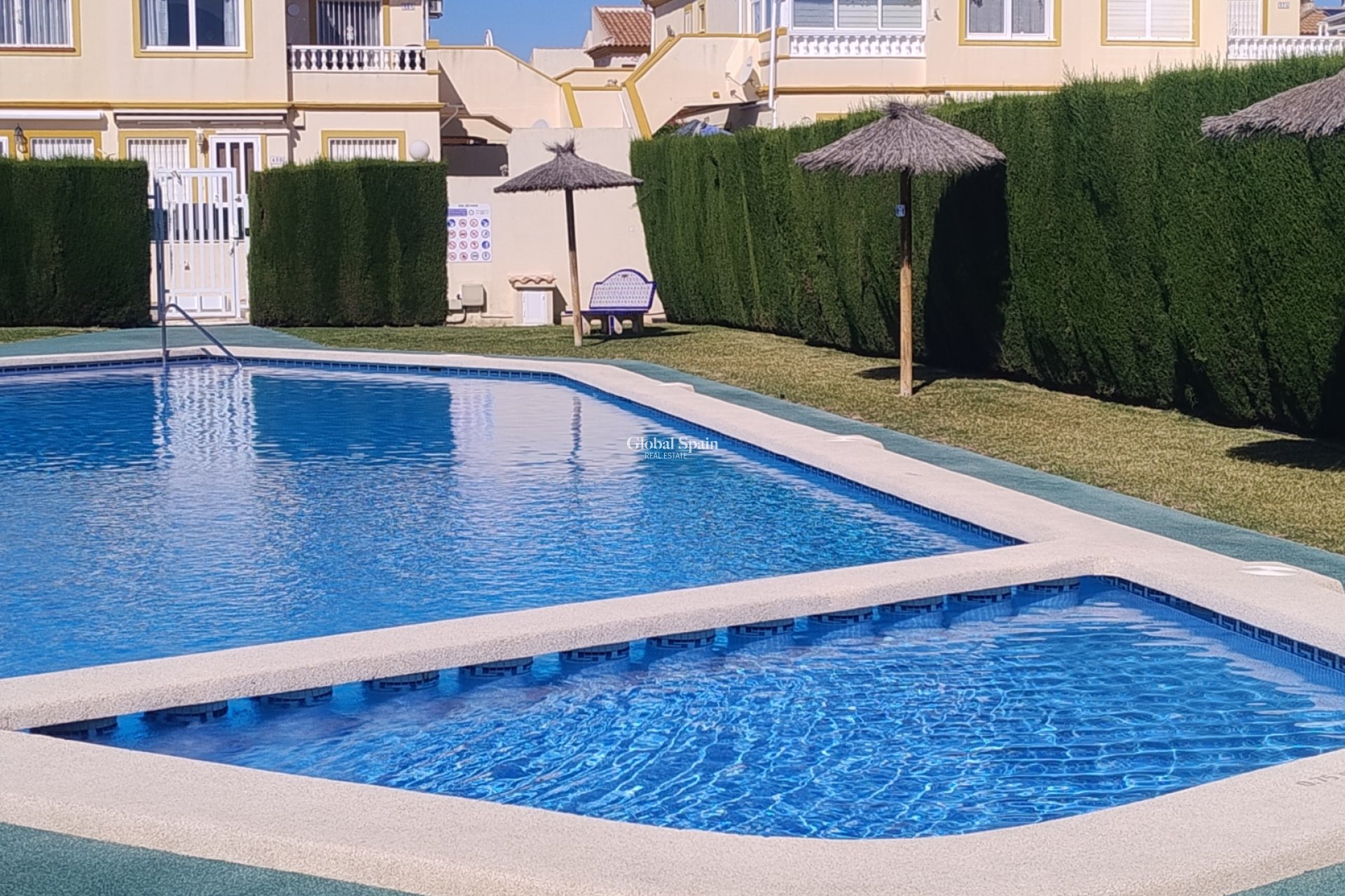 Odsprzedaż - MIESZKANIE -
ORIHUELA COSTA - 