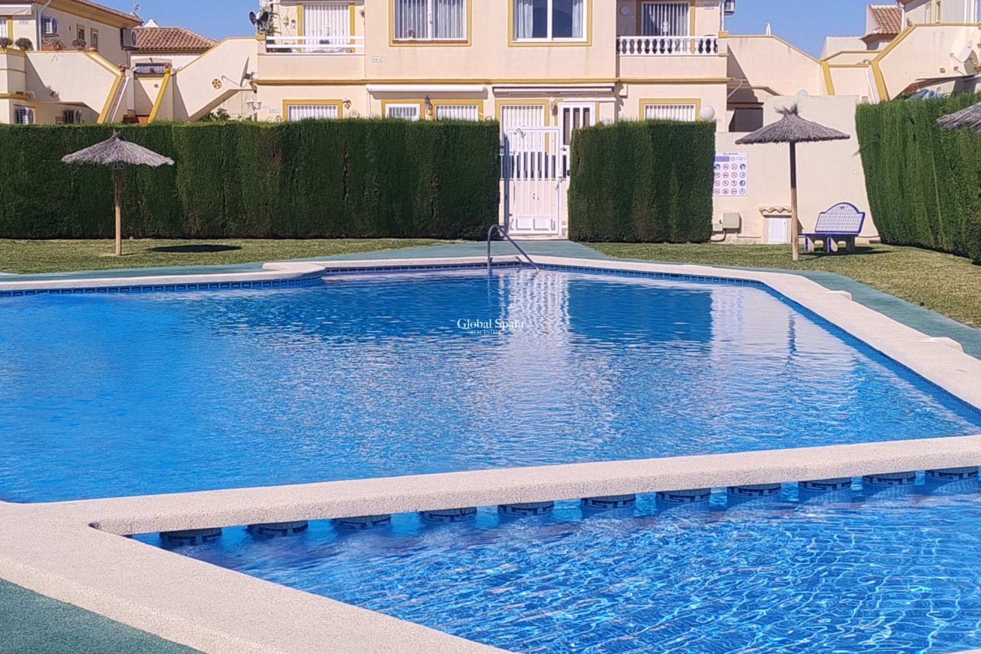 Odsprzedaż - MIESZKANIE -
ORIHUELA COSTA - 