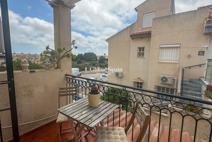 Odsprzedaż - MIESZKANIE -
ORIHUELA COSTA - 