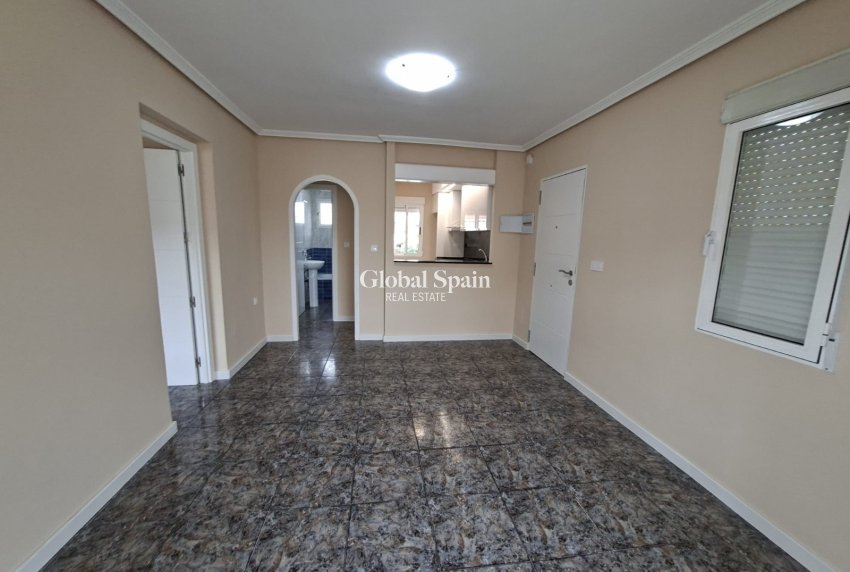 Odsprzedaż - MIESZKANIE -
ORIHUELA COSTA - 