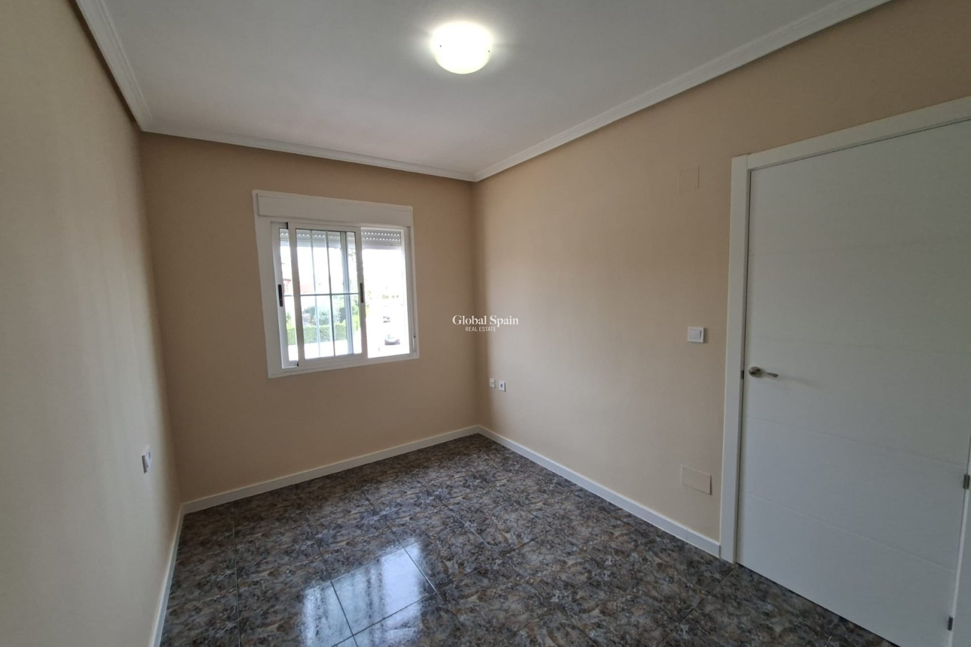 Odsprzedaż - MIESZKANIE -
ORIHUELA COSTA - 