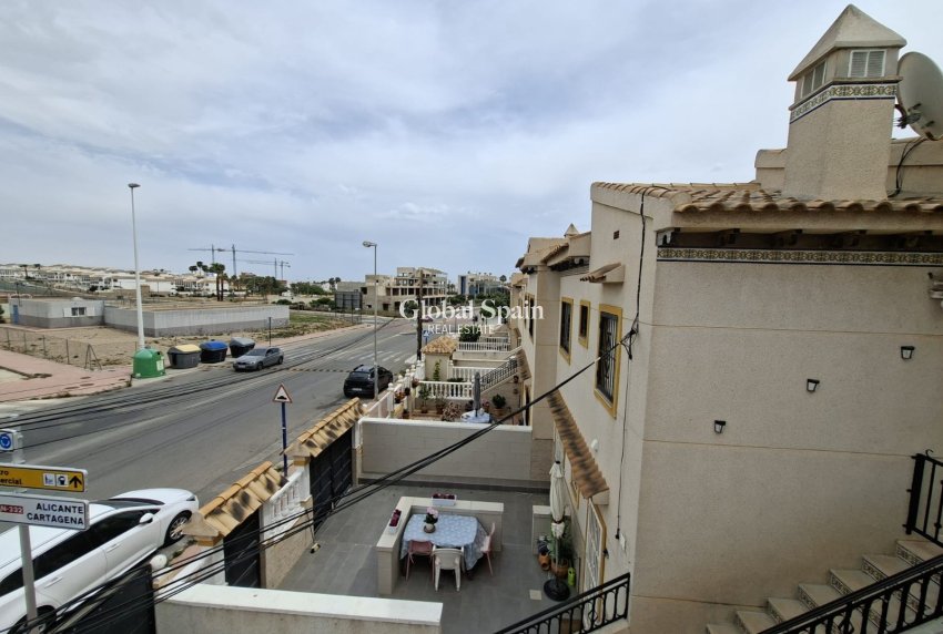 Odsprzedaż - MIESZKANIE -
ORIHUELA COSTA - 