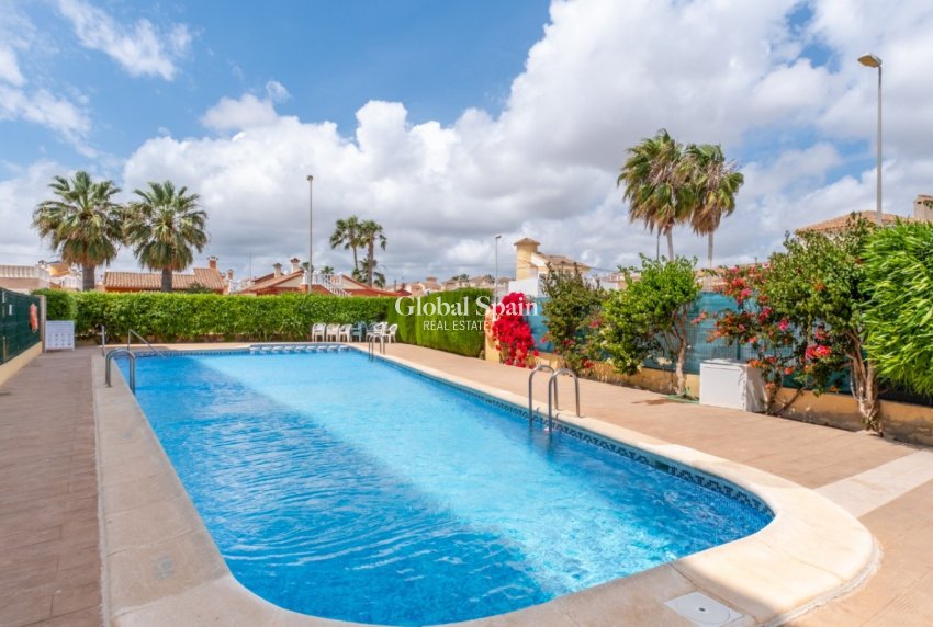Odsprzedaż - MIESZKANIE -
ORIHUELA COSTA - 