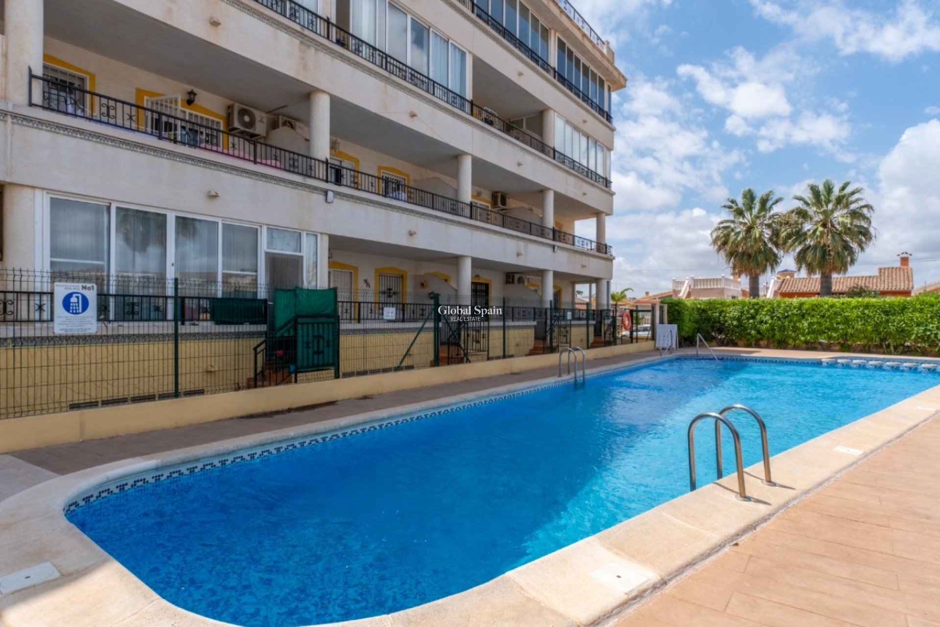 Odsprzedaż - MIESZKANIE -
ORIHUELA COSTA - 