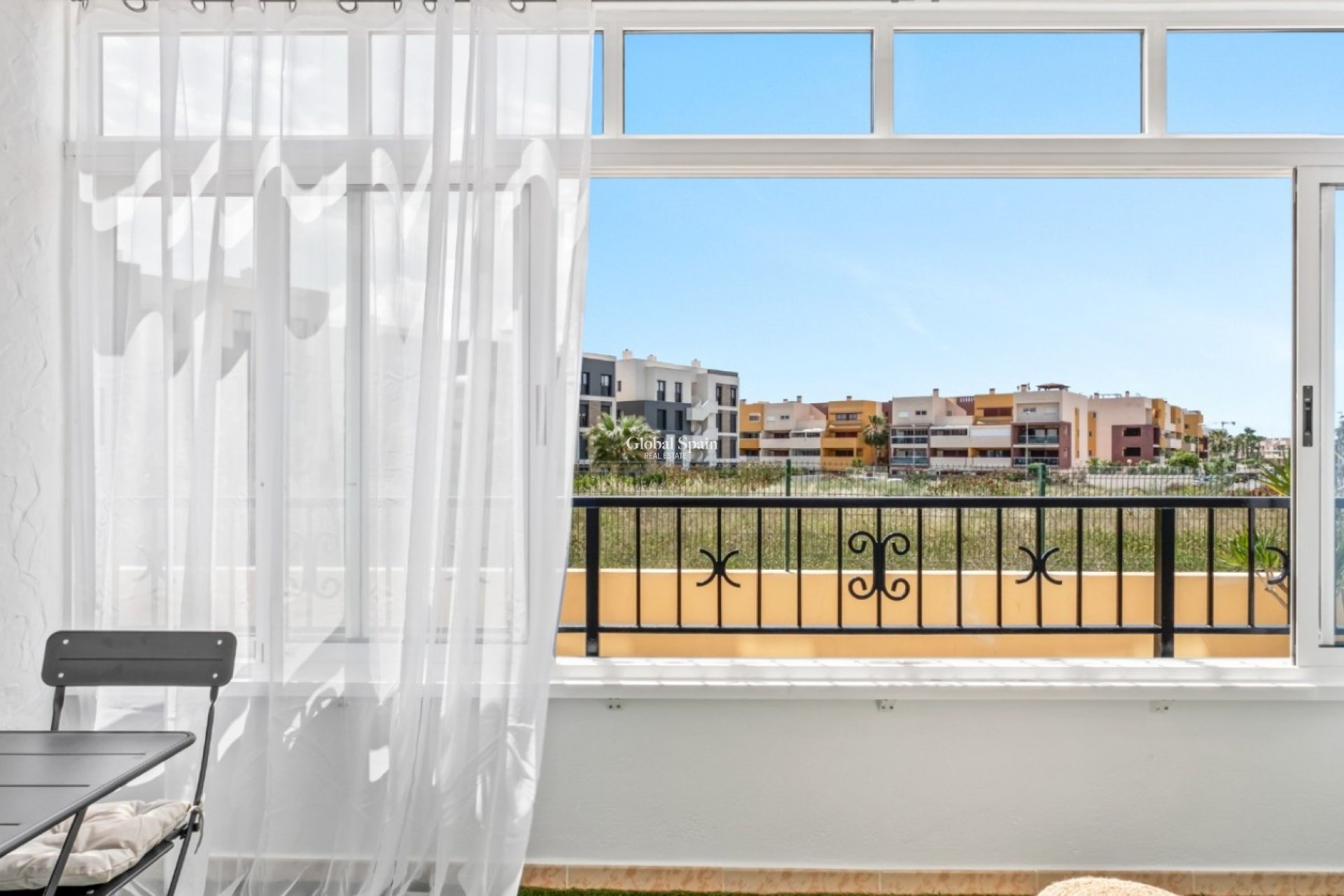 Odsprzedaż - MIESZKANIE -
ORIHUELA COSTA - 
