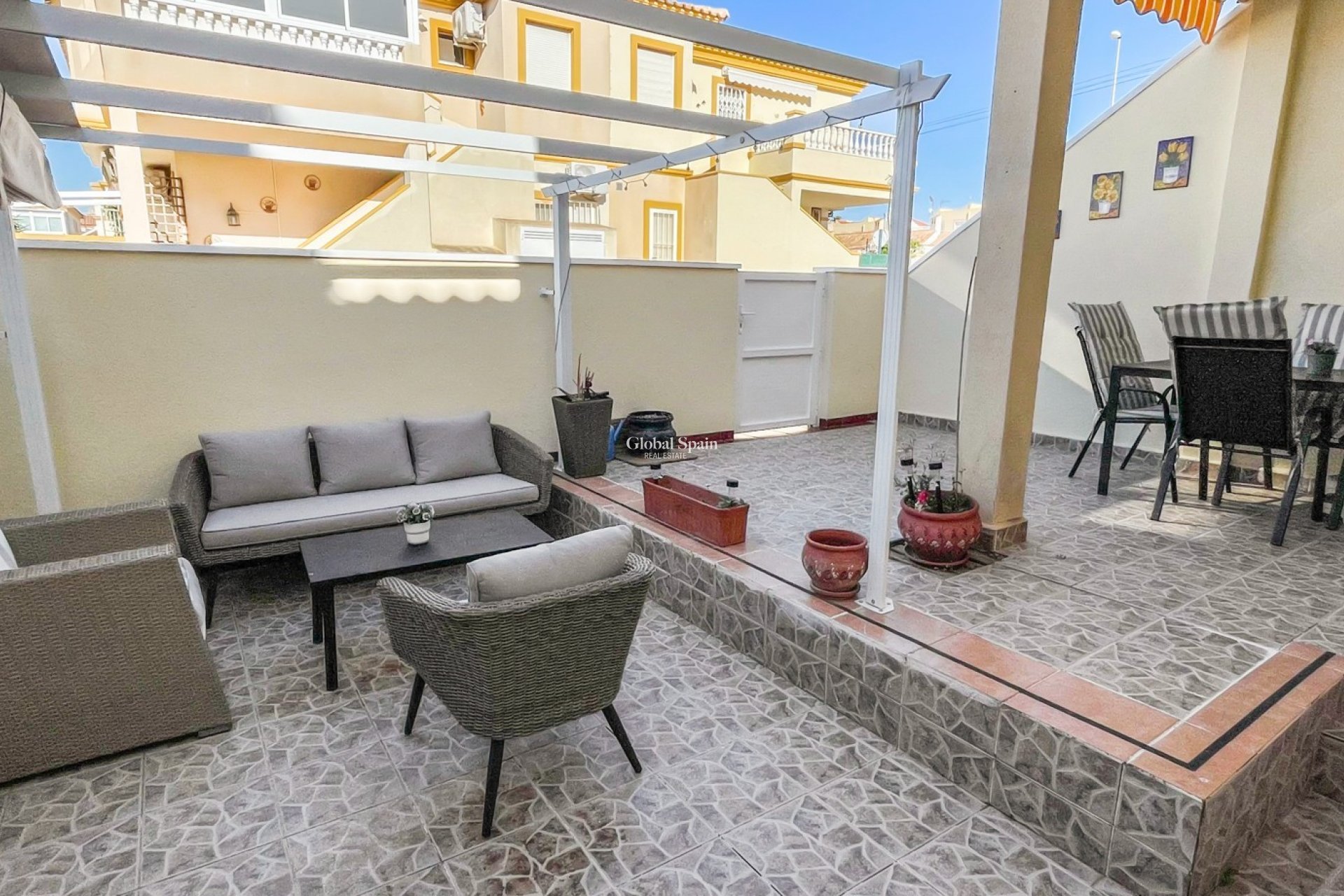 Odsprzedaż - MIESZKANIE -
ORIHUELA COSTA - 
