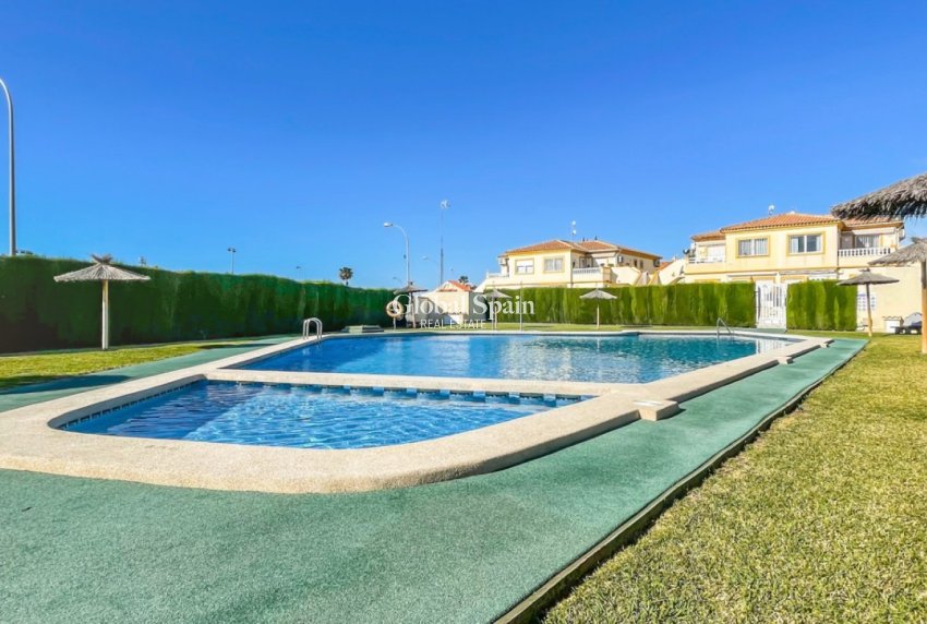 Odsprzedaż - MIESZKANIE -
ORIHUELA COSTA - 
