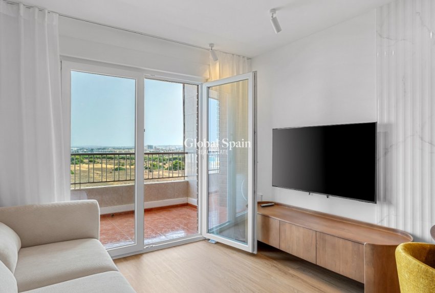 Odsprzedaż - MIESZKANIE -
ORIHUELA COSTA - 
