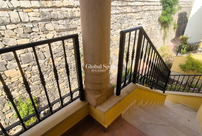Odsprzedaż - MIESZKANIE -
ORIHUELA COSTA - 