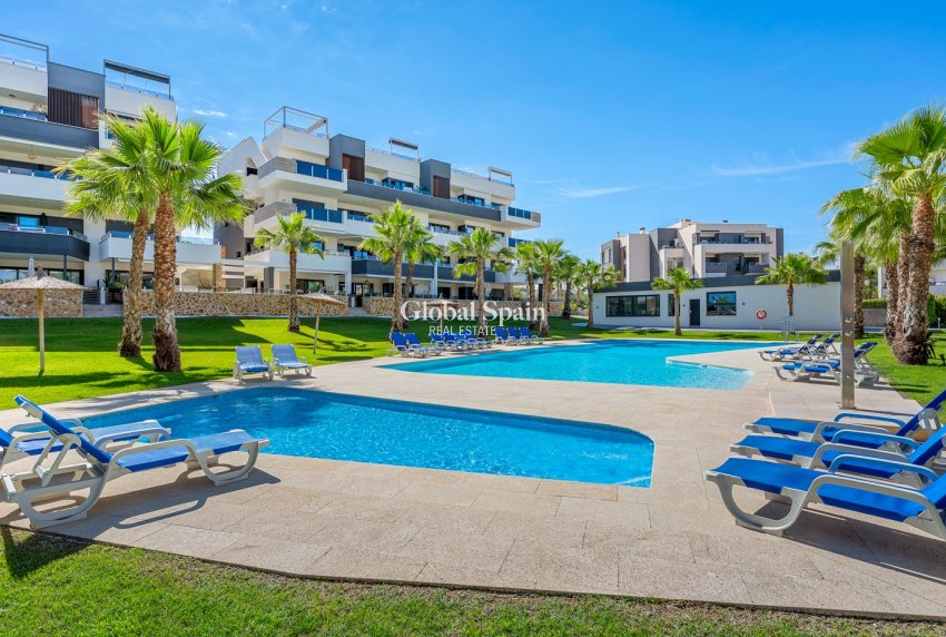 Odsprzedaż - MIESZKANIE -
ORIHUELA COSTA - 
