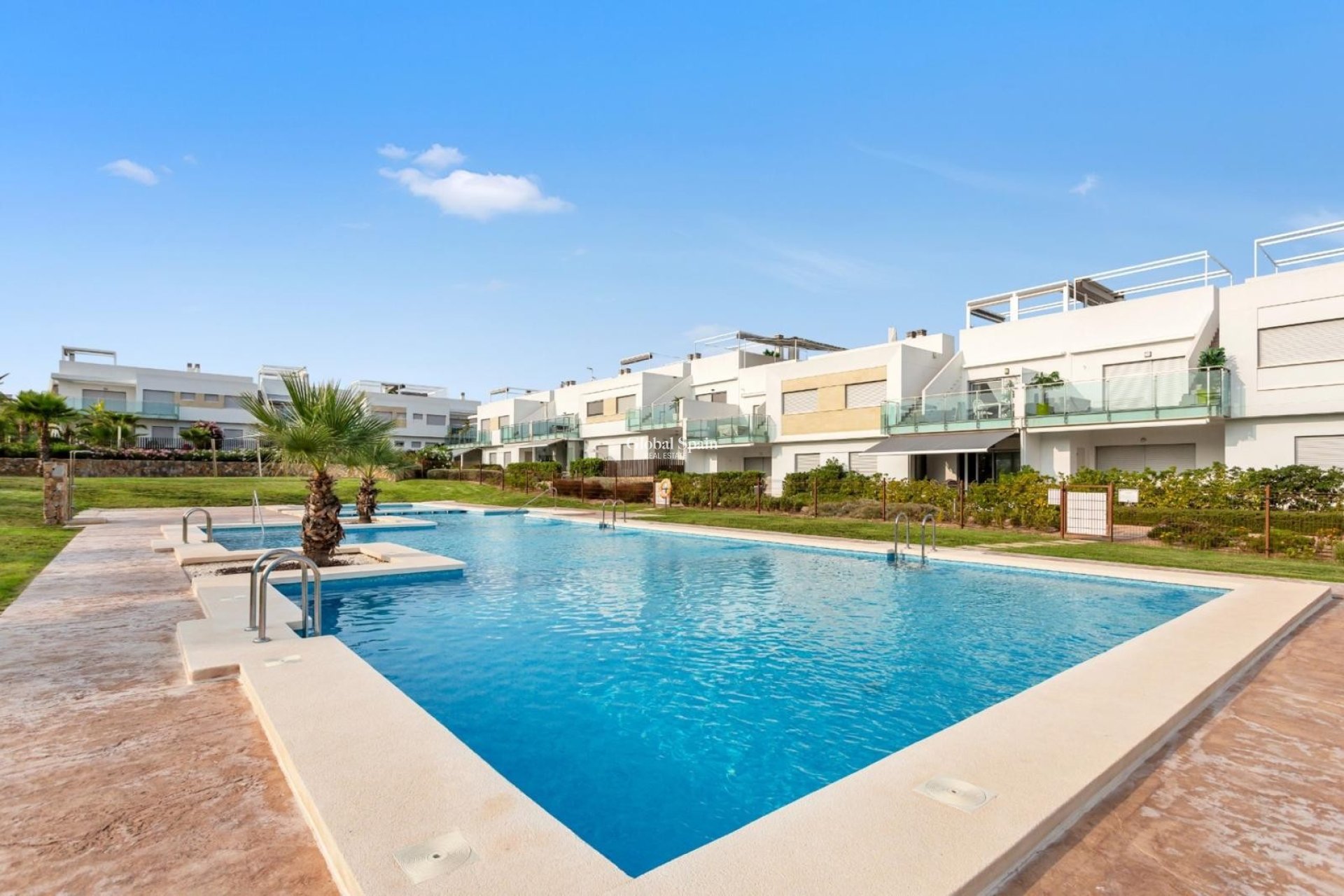 Odsprzedaż - MIESZKANIE -
ORIHUELA COSTA - 