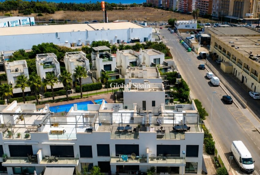 Odsprzedaż - MIESZKANIE -
ORIHUELA COSTA - 