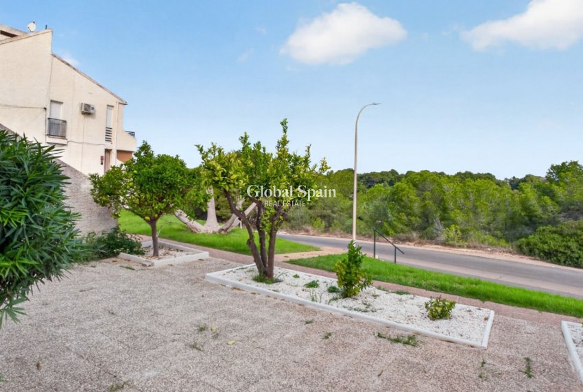 Odsprzedaż - MIESZKANIE -
ORIHUELA COSTA - 