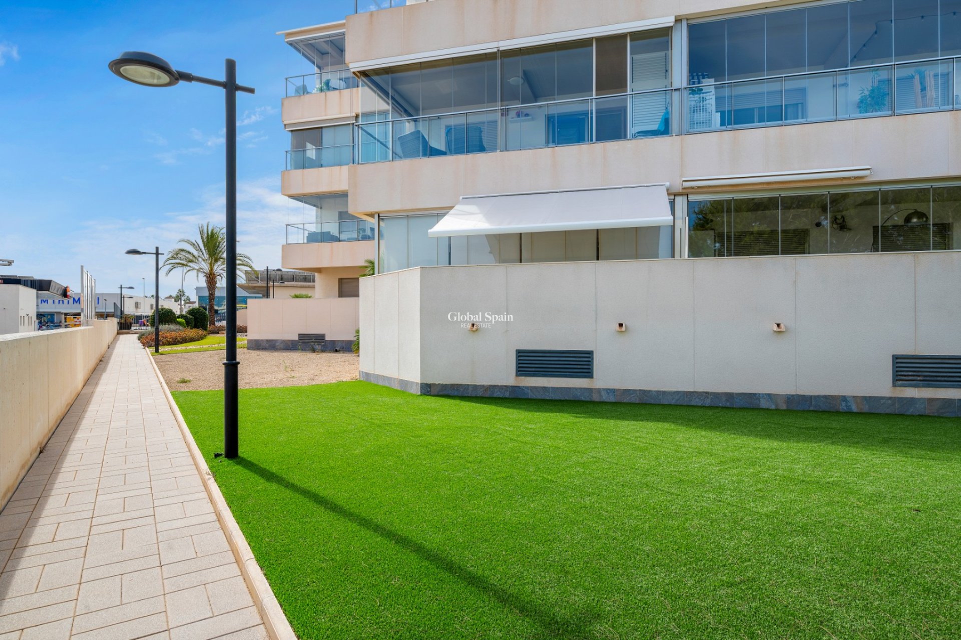 Odsprzedaż - MIESZKANIE -
ORIHUELA COSTA - 