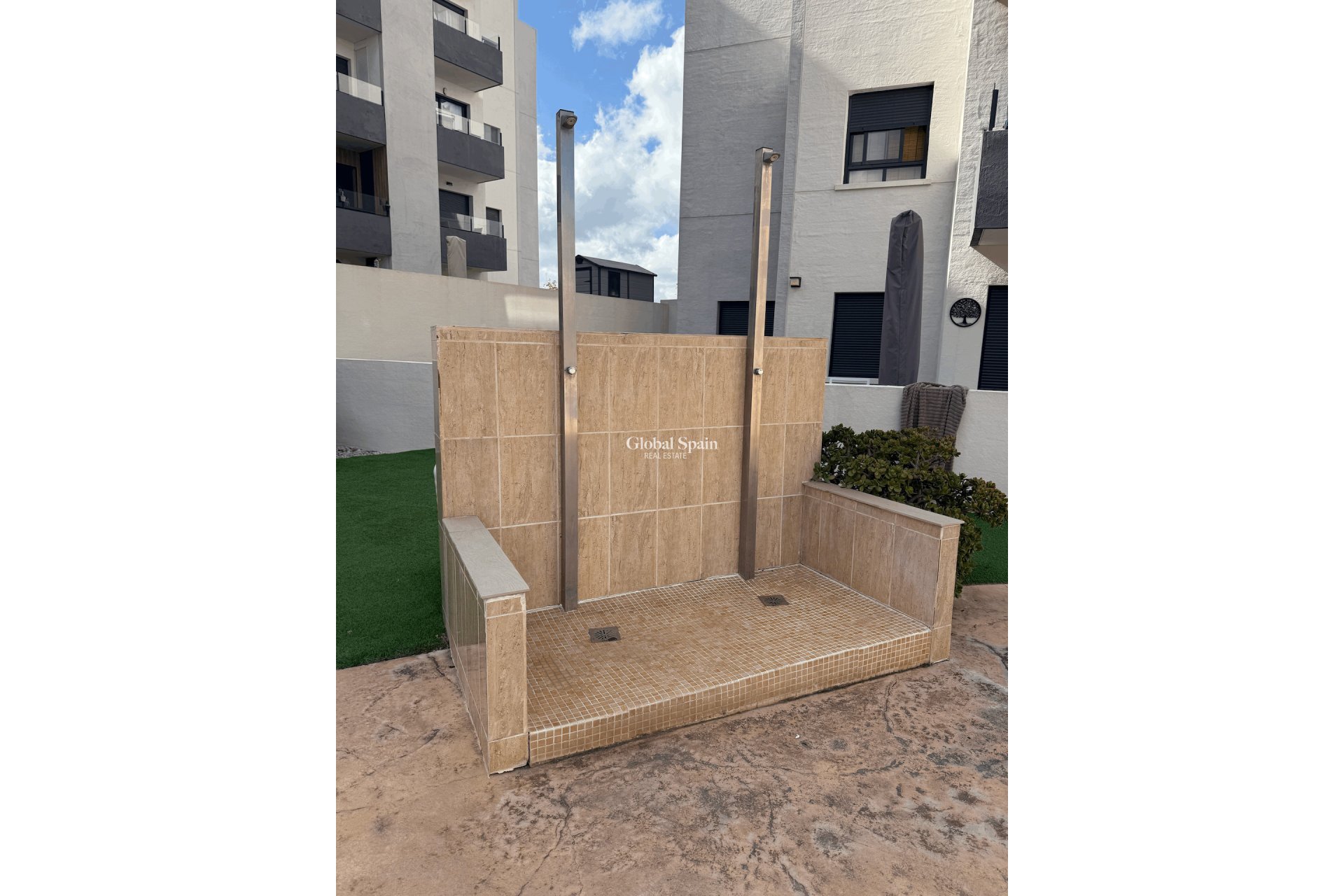 Odsprzedaż - MIESZKANIE -
SAN MIGUEL DE SALINAS - Inland