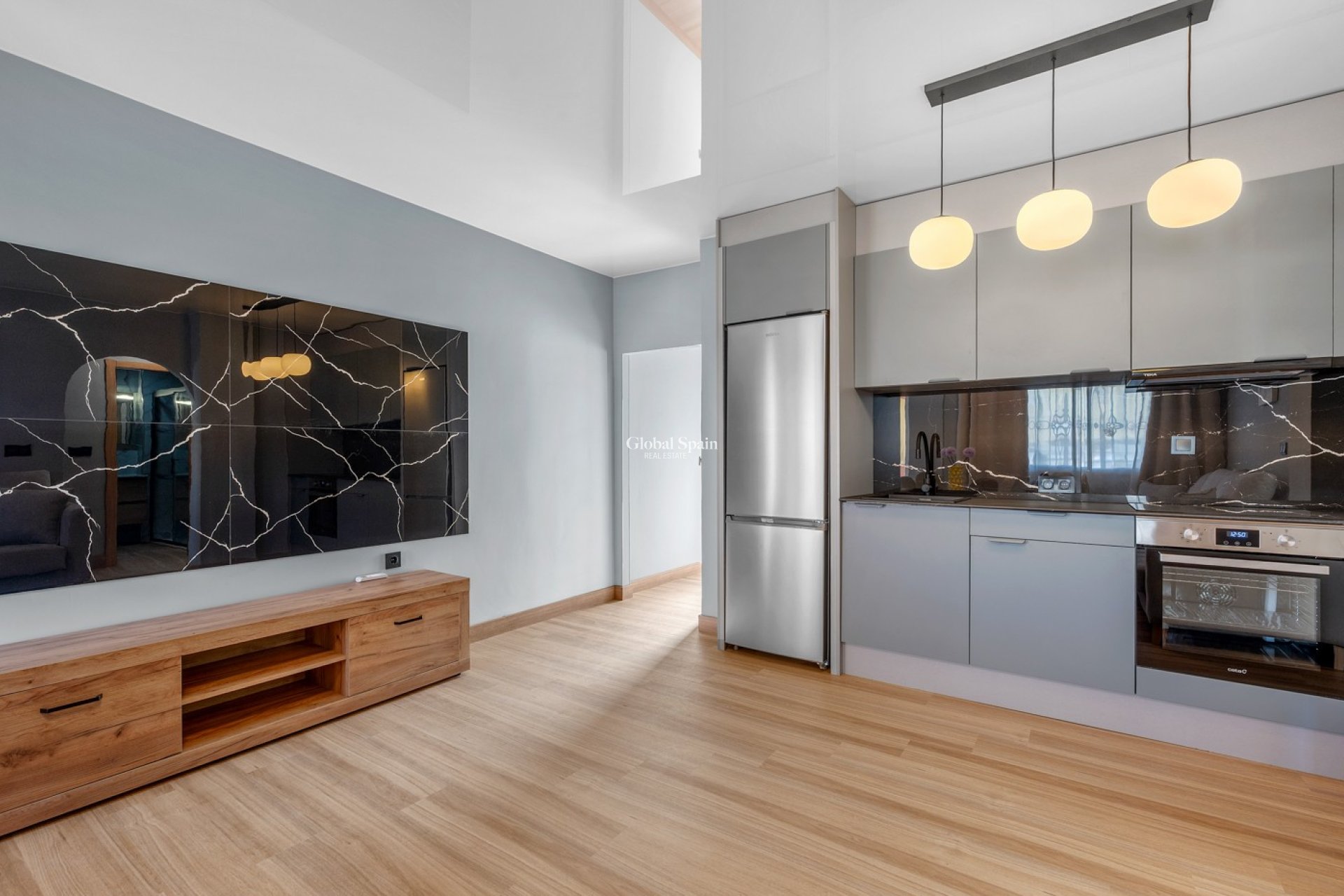 Odsprzedaż - MIESZKANIE -
SAN MIGUEL DE SALINAS - Orihuela Costa