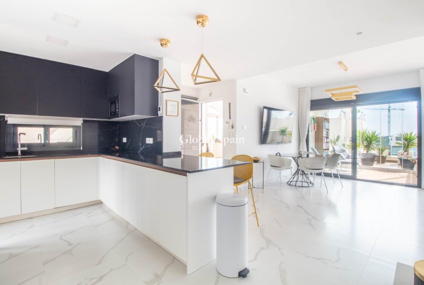 Odsprzedaż - MIESZKANIE -
SAN MIGUEL DE SALINAS - San Miguel de Salinas