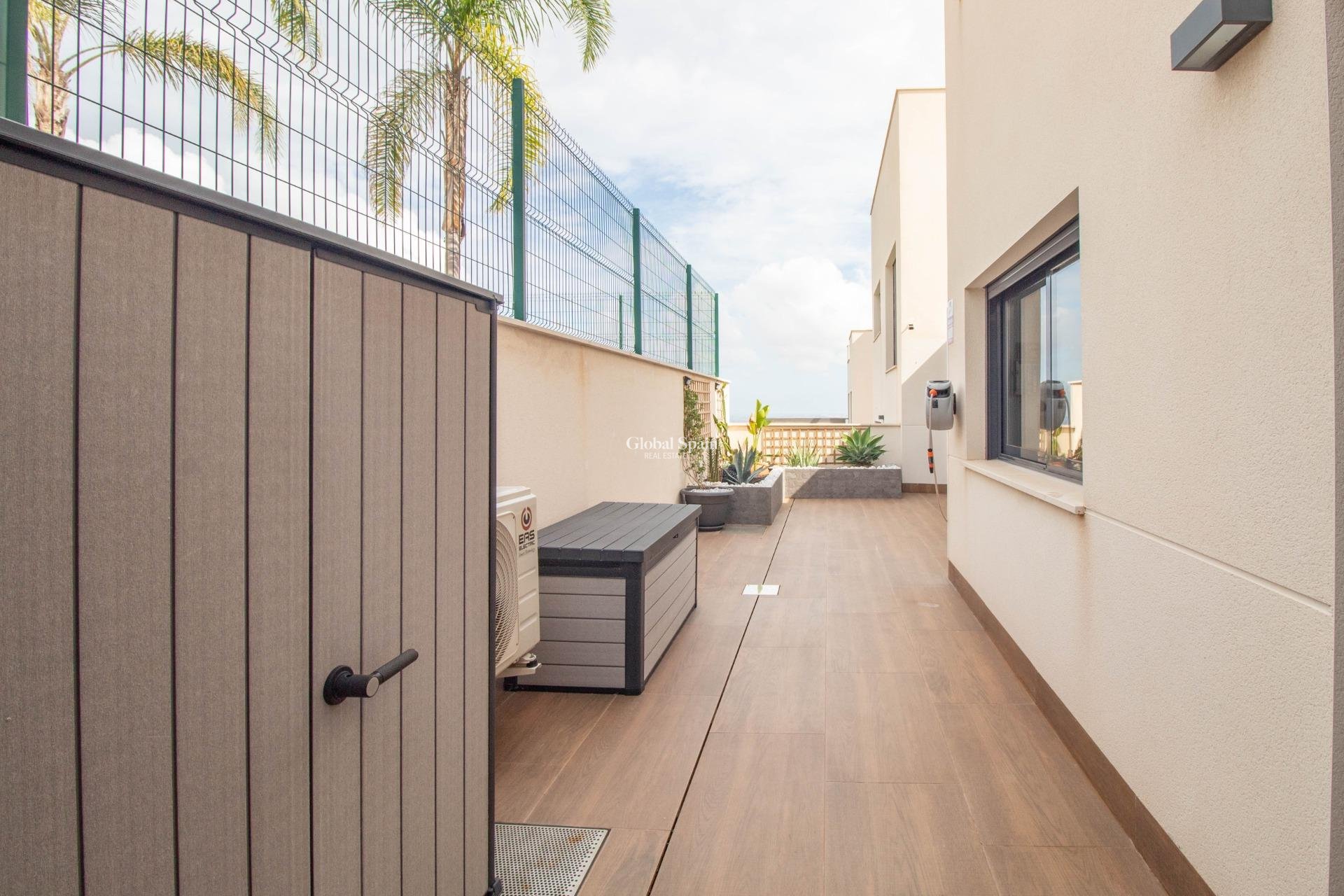 Odsprzedaż - MIESZKANIE -
SAN MIGUEL DE SALINAS - San Miguel de Salinas