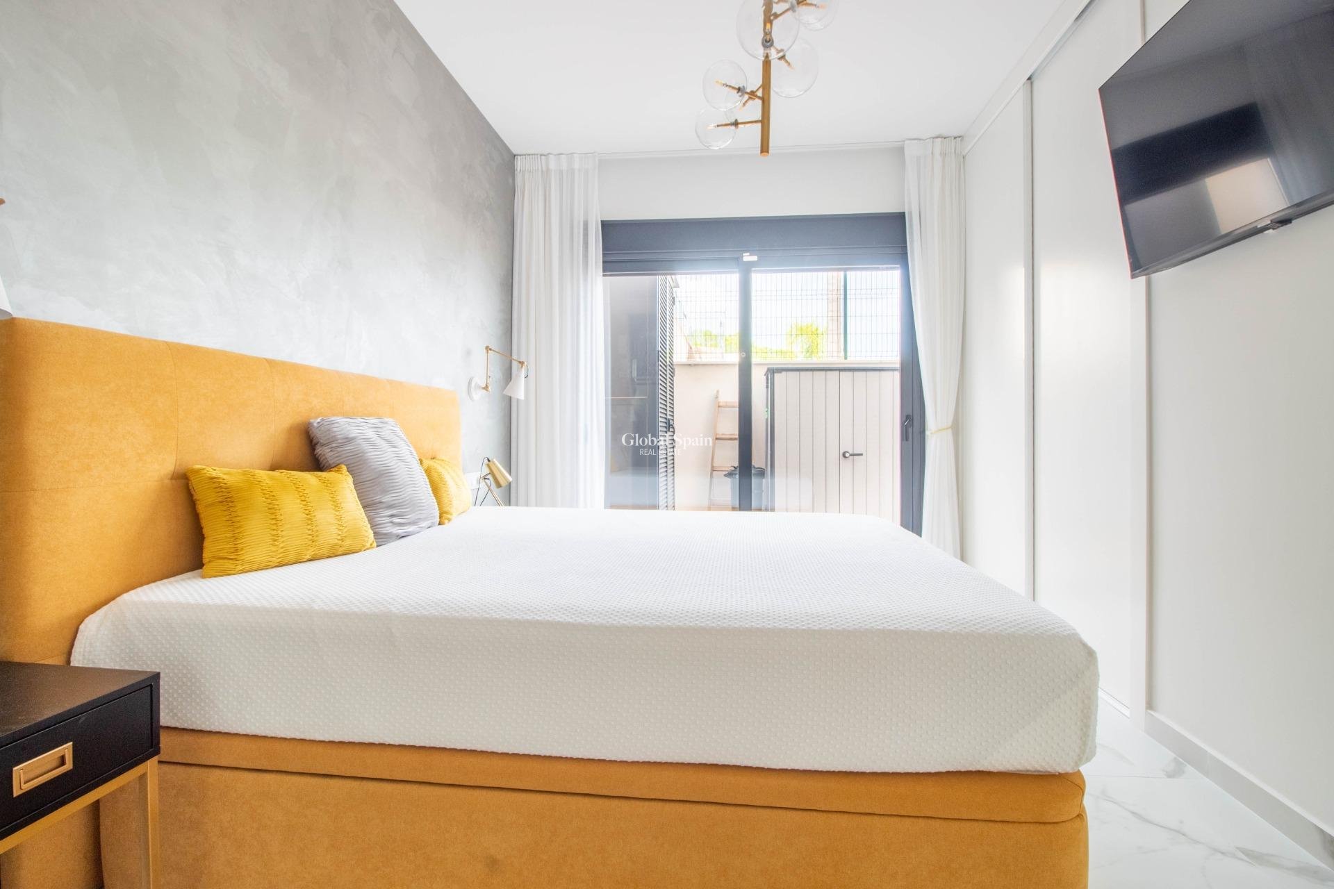 Odsprzedaż - MIESZKANIE -
SAN MIGUEL DE SALINAS - San Miguel de Salinas