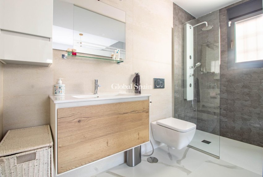 Odsprzedaż - MIESZKANIE -
SAN MIGUEL DE SALINAS - San Miguel de Salinas