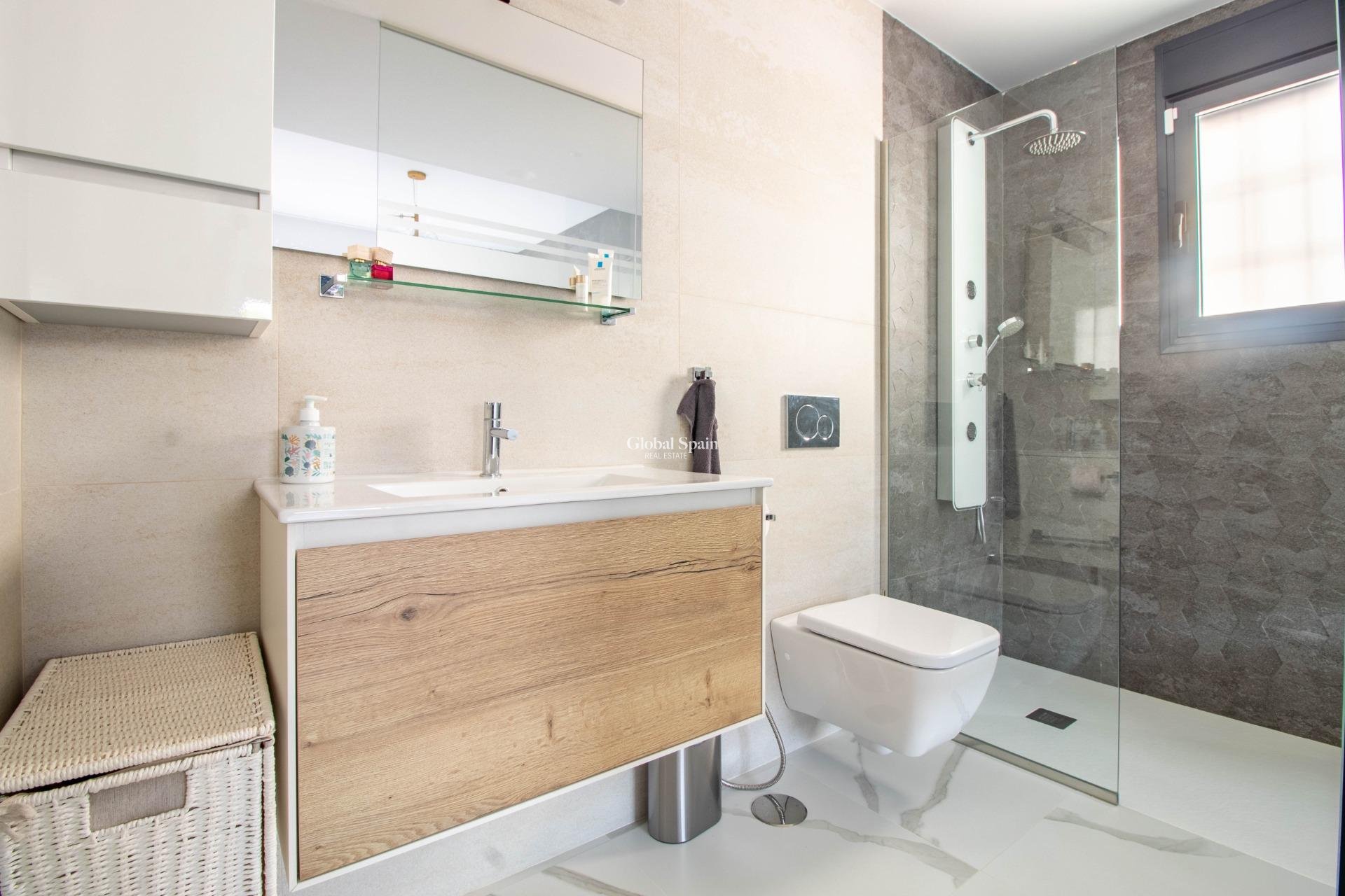 Odsprzedaż - MIESZKANIE -
SAN MIGUEL DE SALINAS - San Miguel de Salinas