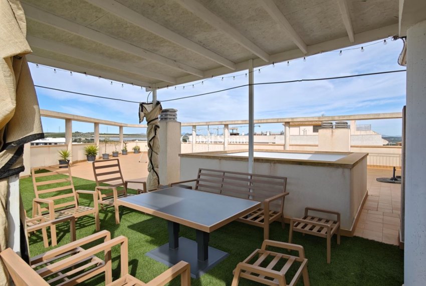 Odsprzedaż - MIESZKANIE -
SAN MIGUEL DE SALINAS - 