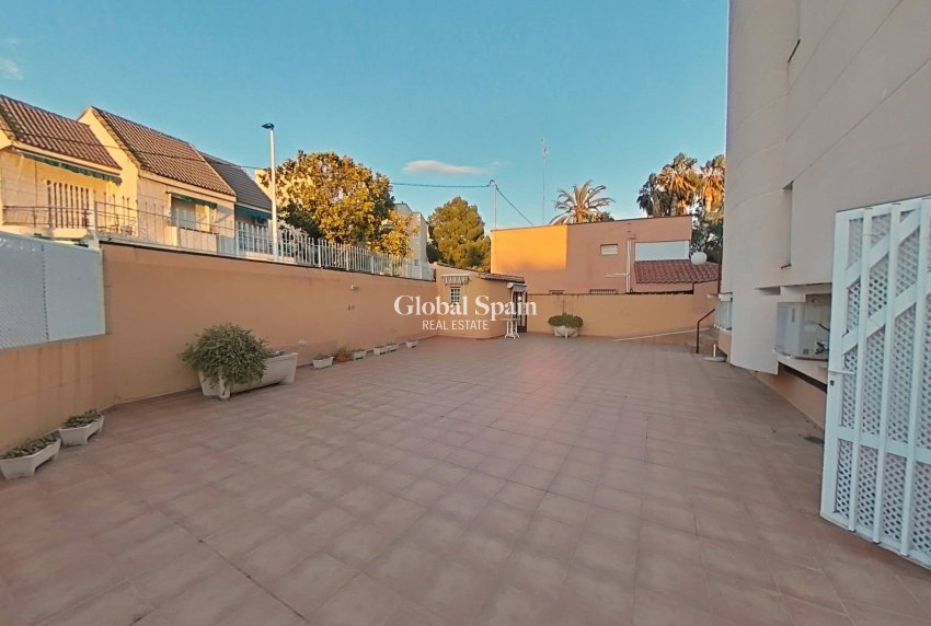 Odsprzedaż - MIESZKANIE -
SANTIAGO DE LA RIBERA - Playa De Santiago De La Ribera