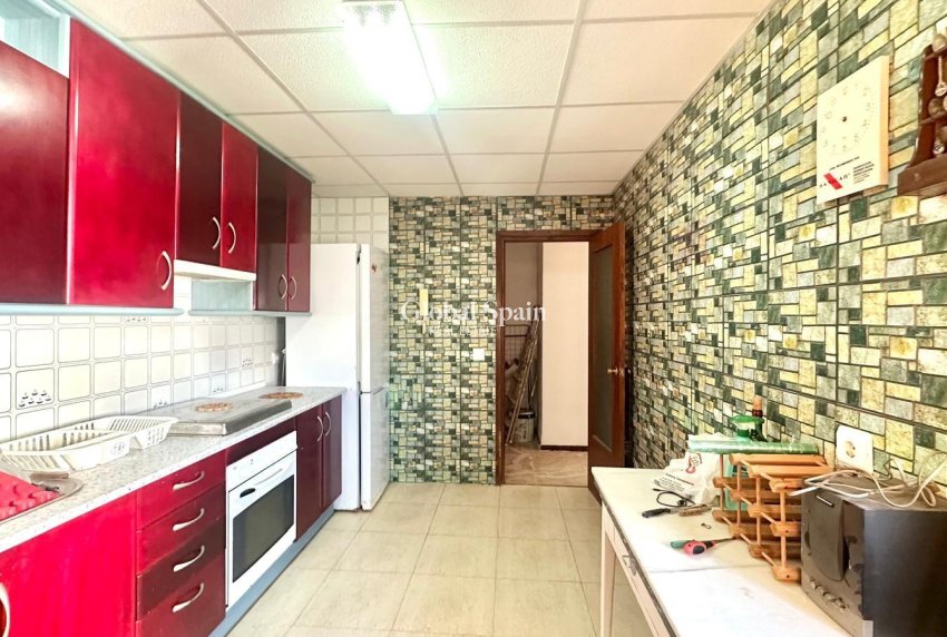 Odsprzedaż - MIESZKANIE -
TORREVIEJA - Acequion