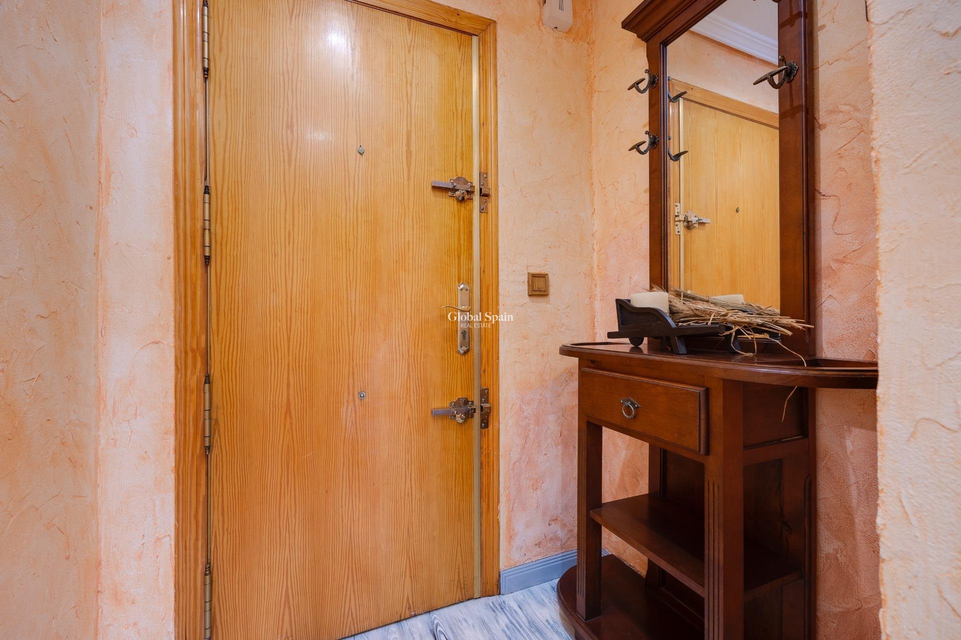 Odsprzedaż - MIESZKANIE -
TORREVIEJA - Acequion