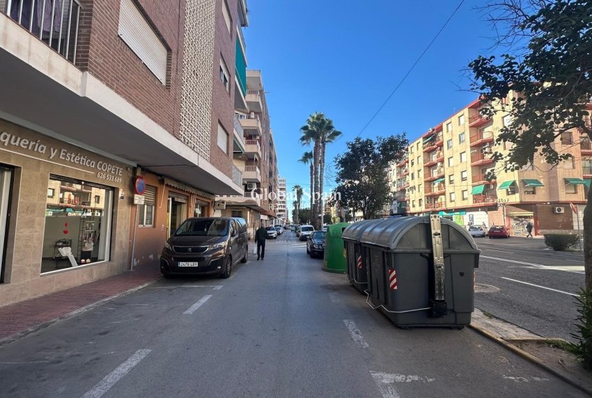 Odsprzedaż - MIESZKANIE -
TORREVIEJA - Acequion