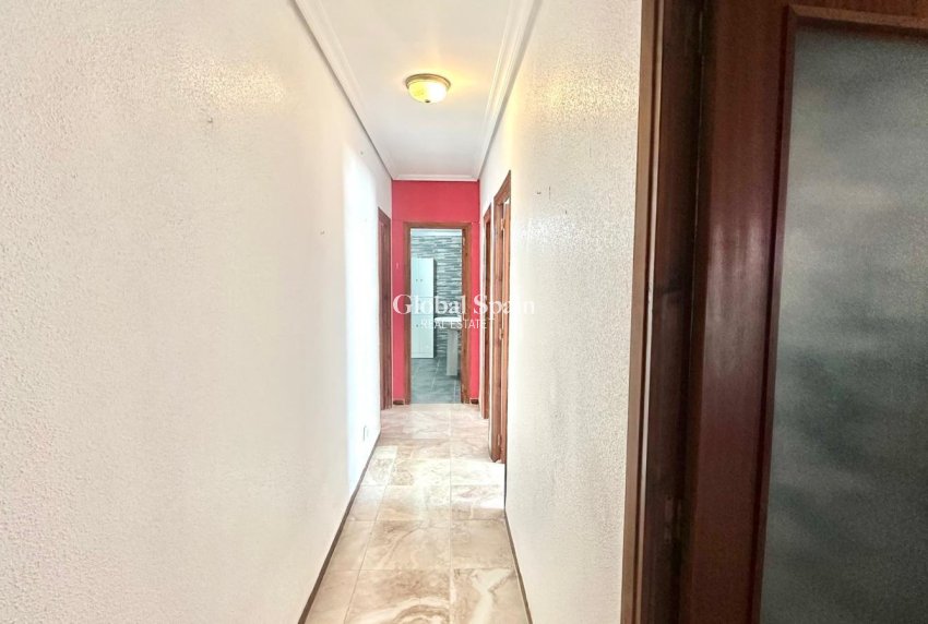 Odsprzedaż - MIESZKANIE -
TORREVIEJA - Acequion