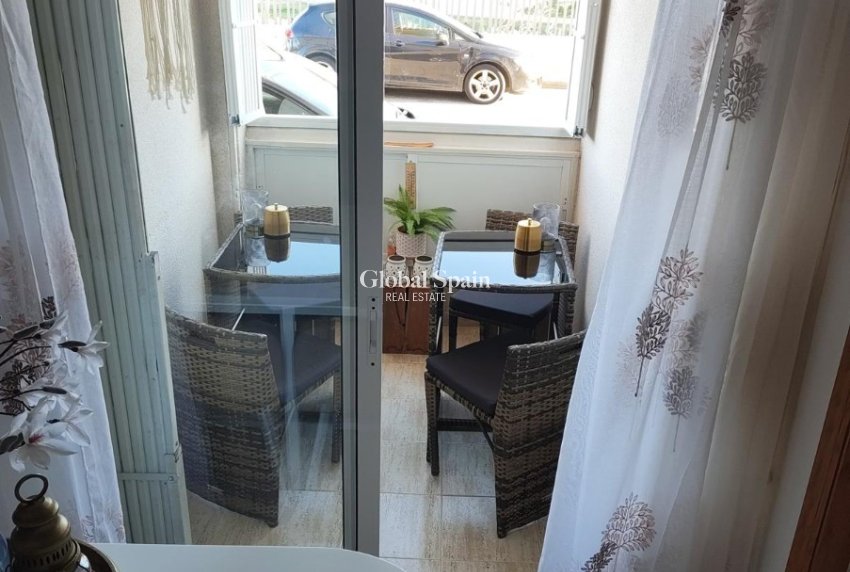 Odsprzedaż - MIESZKANIE -
TORREVIEJA - Acequion