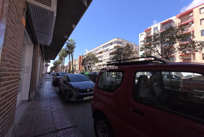 Odsprzedaż - MIESZKANIE -
TORREVIEJA - Acequion