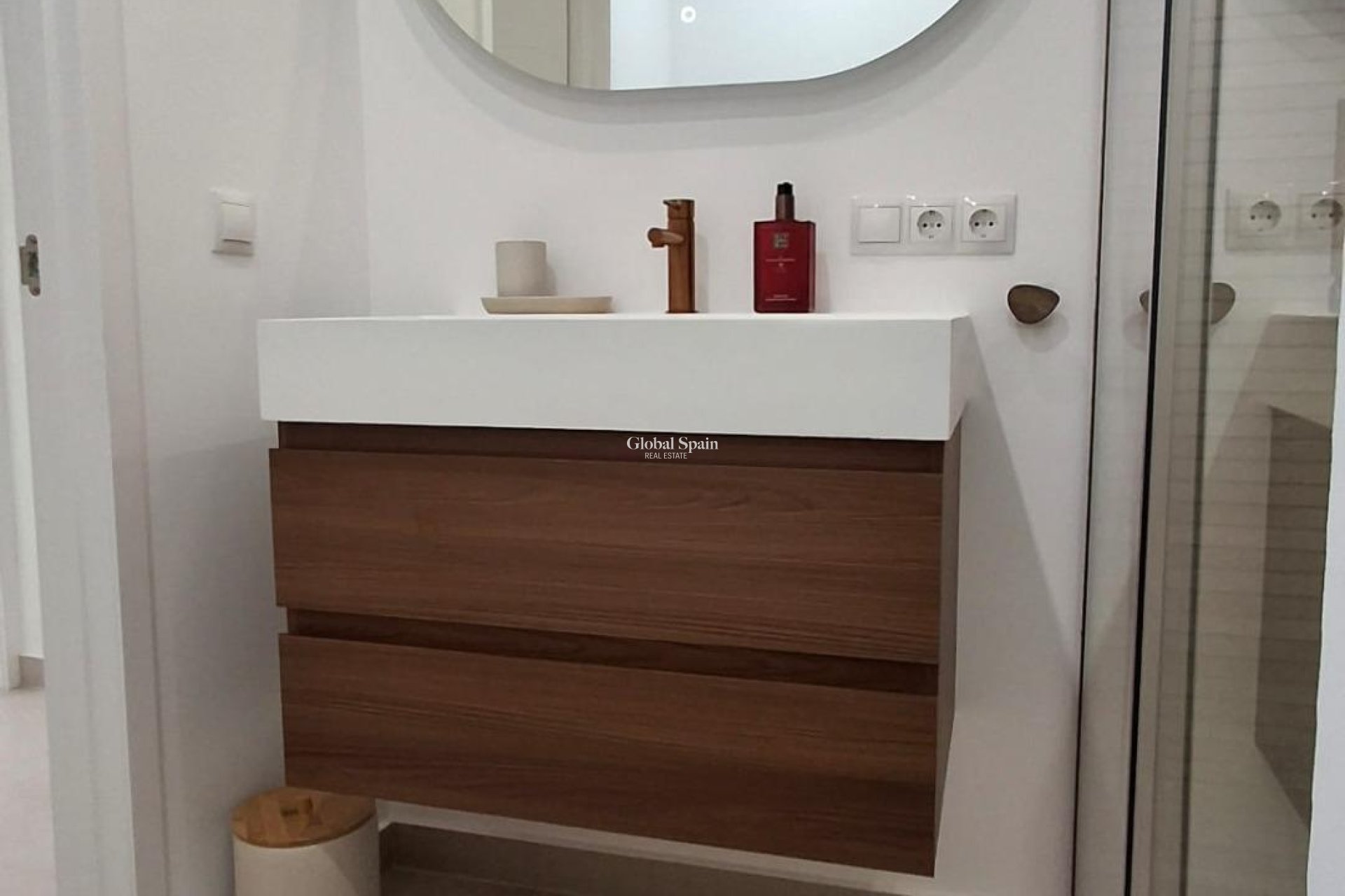 Odsprzedaż - MIESZKANIE -
TORREVIEJA - Acequion