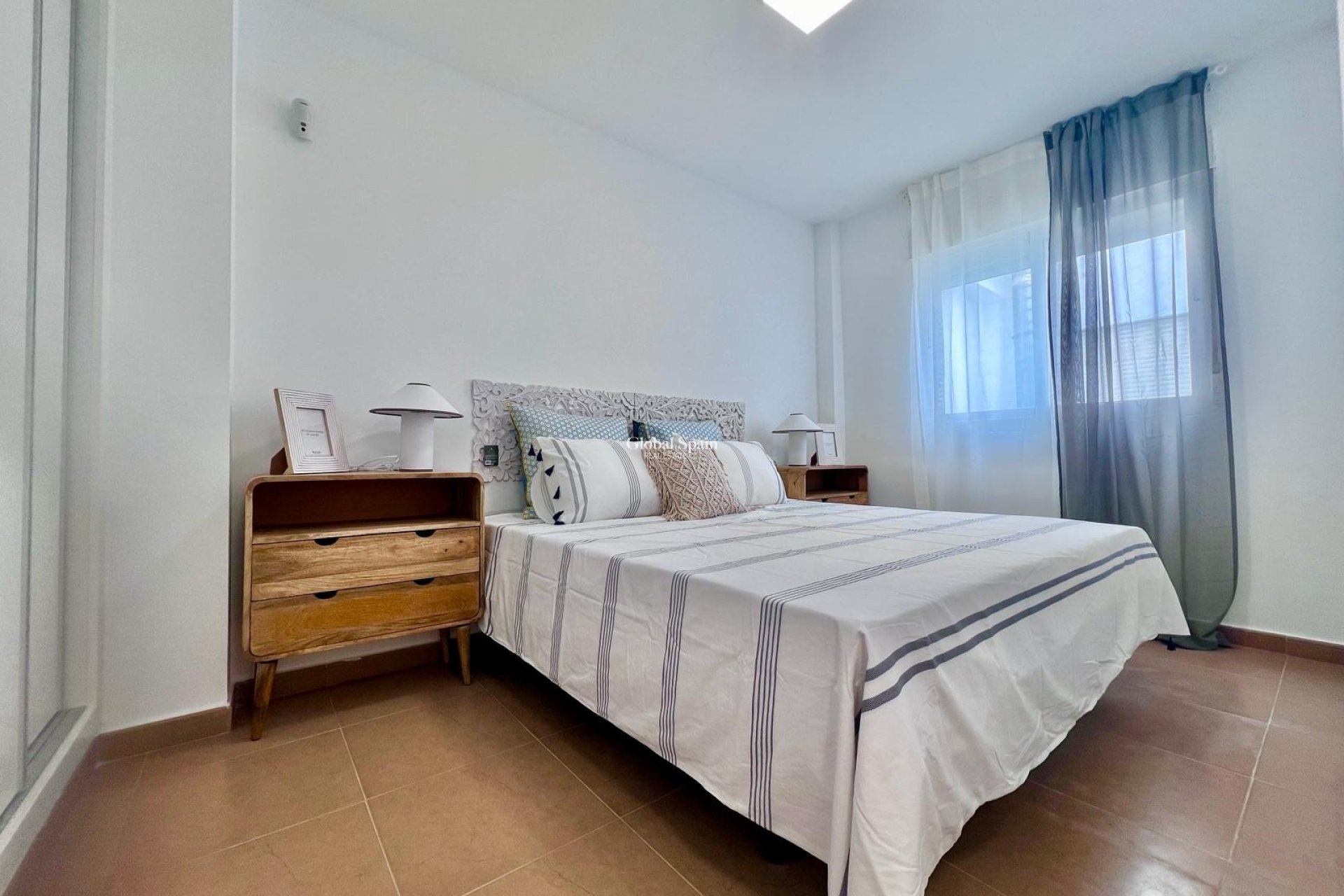 Odsprzedaż - MIESZKANIE -
TORREVIEJA - Acequion