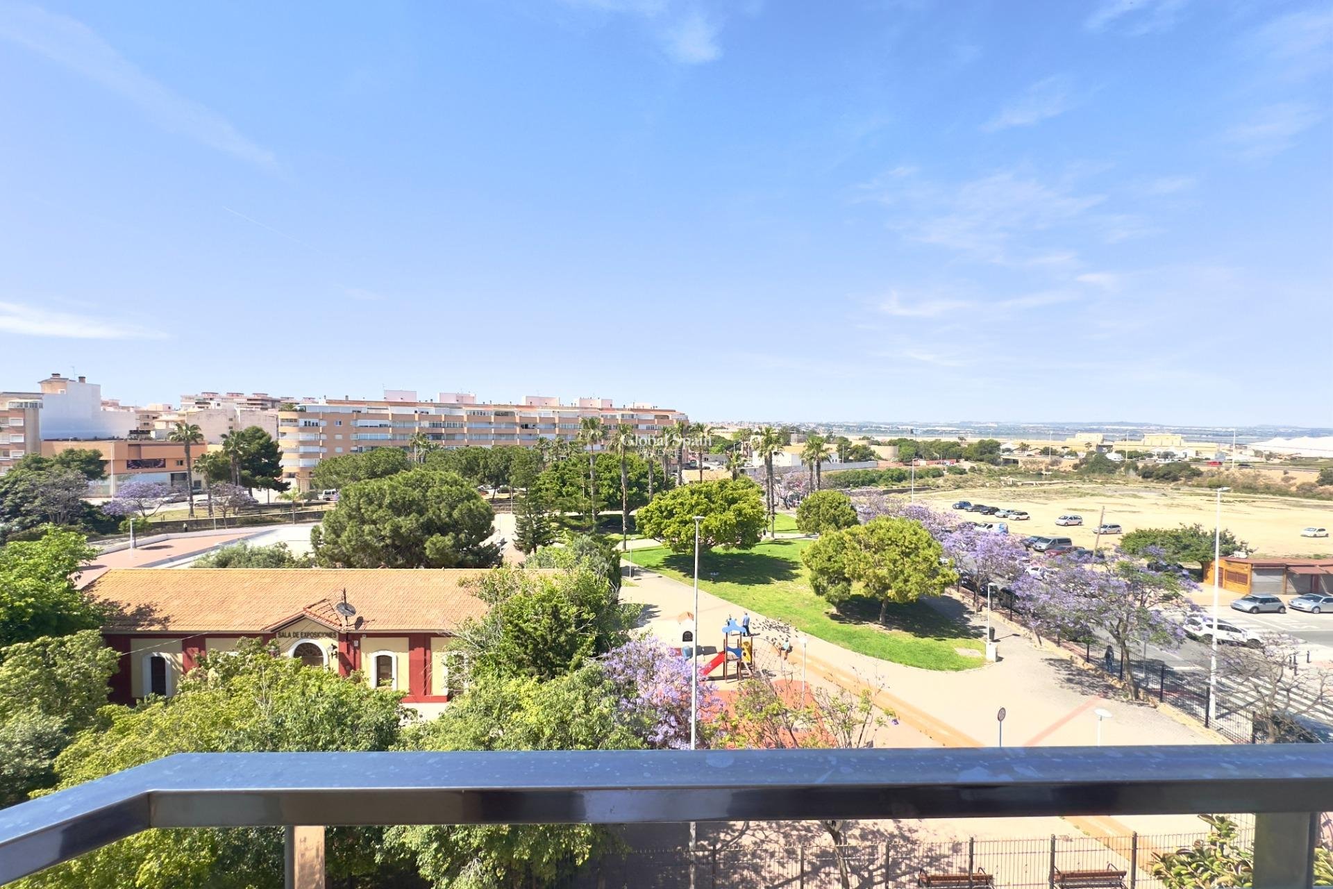 Odsprzedaż - MIESZKANIE -
TORREVIEJA - Acequion