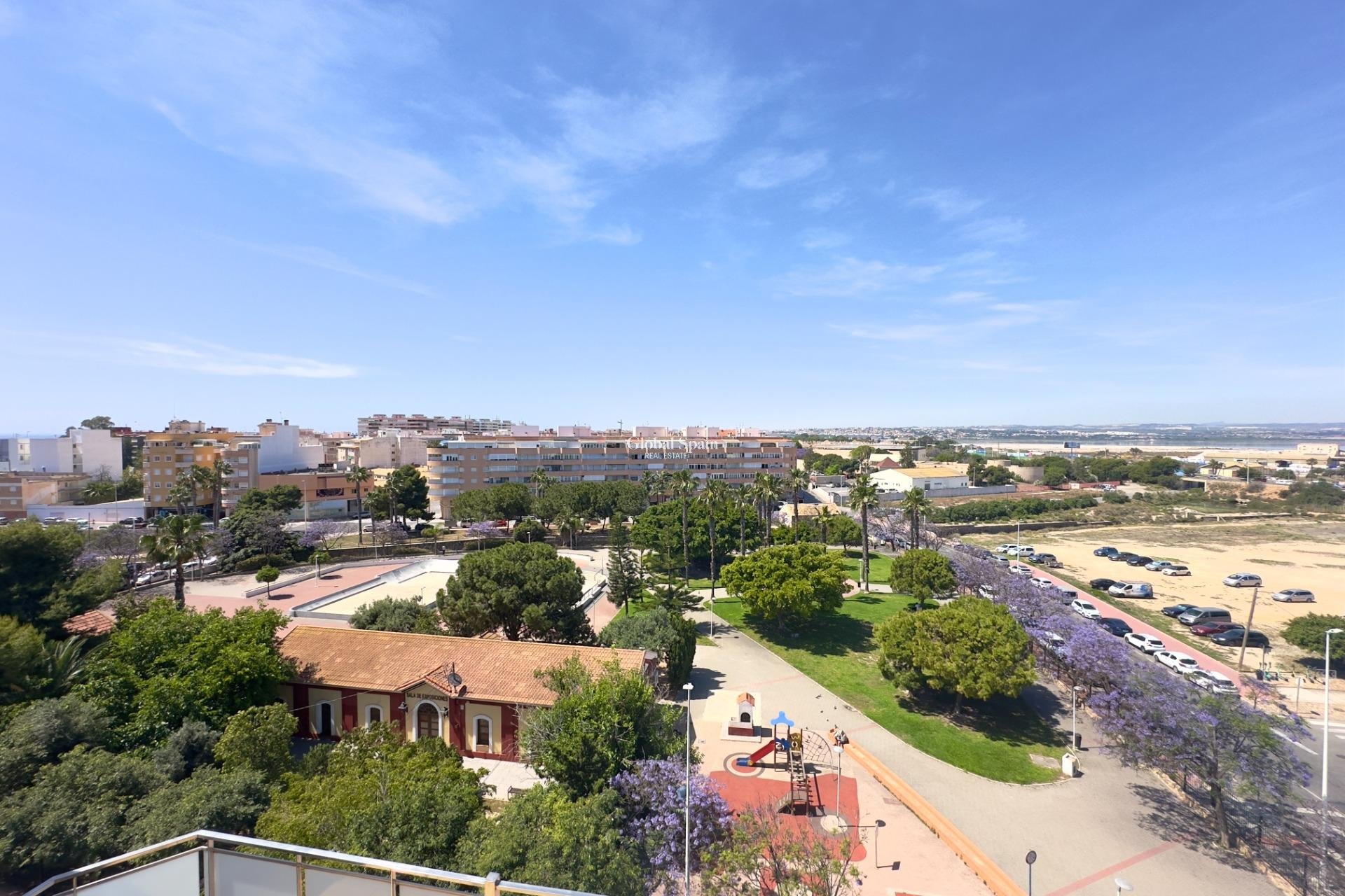 Odsprzedaż - MIESZKANIE -
TORREVIEJA - Acequion