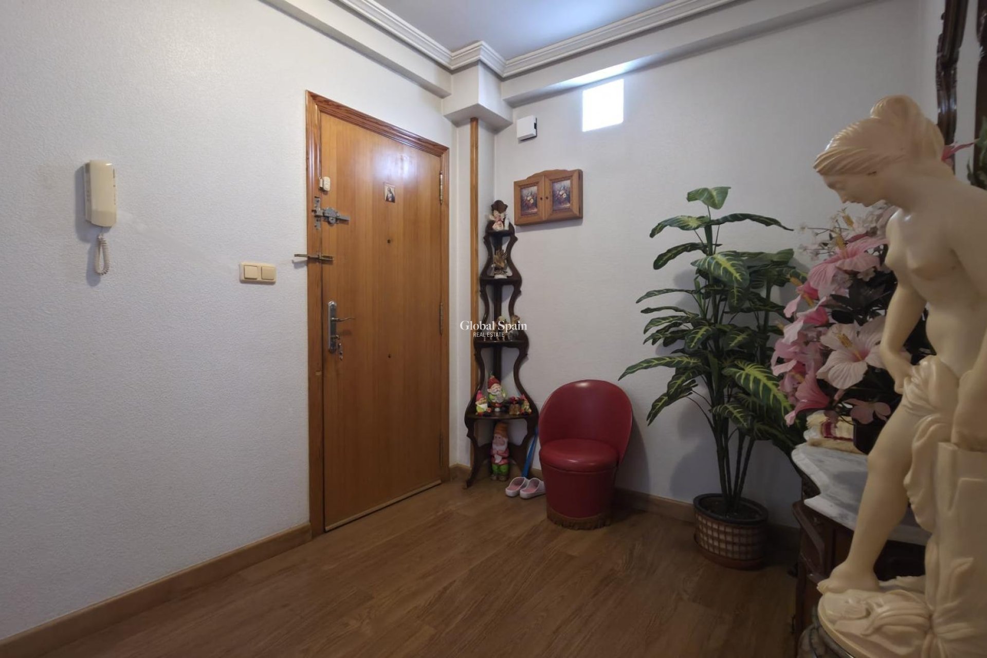 Odsprzedaż - MIESZKANIE -
TORREVIEJA - Acequion