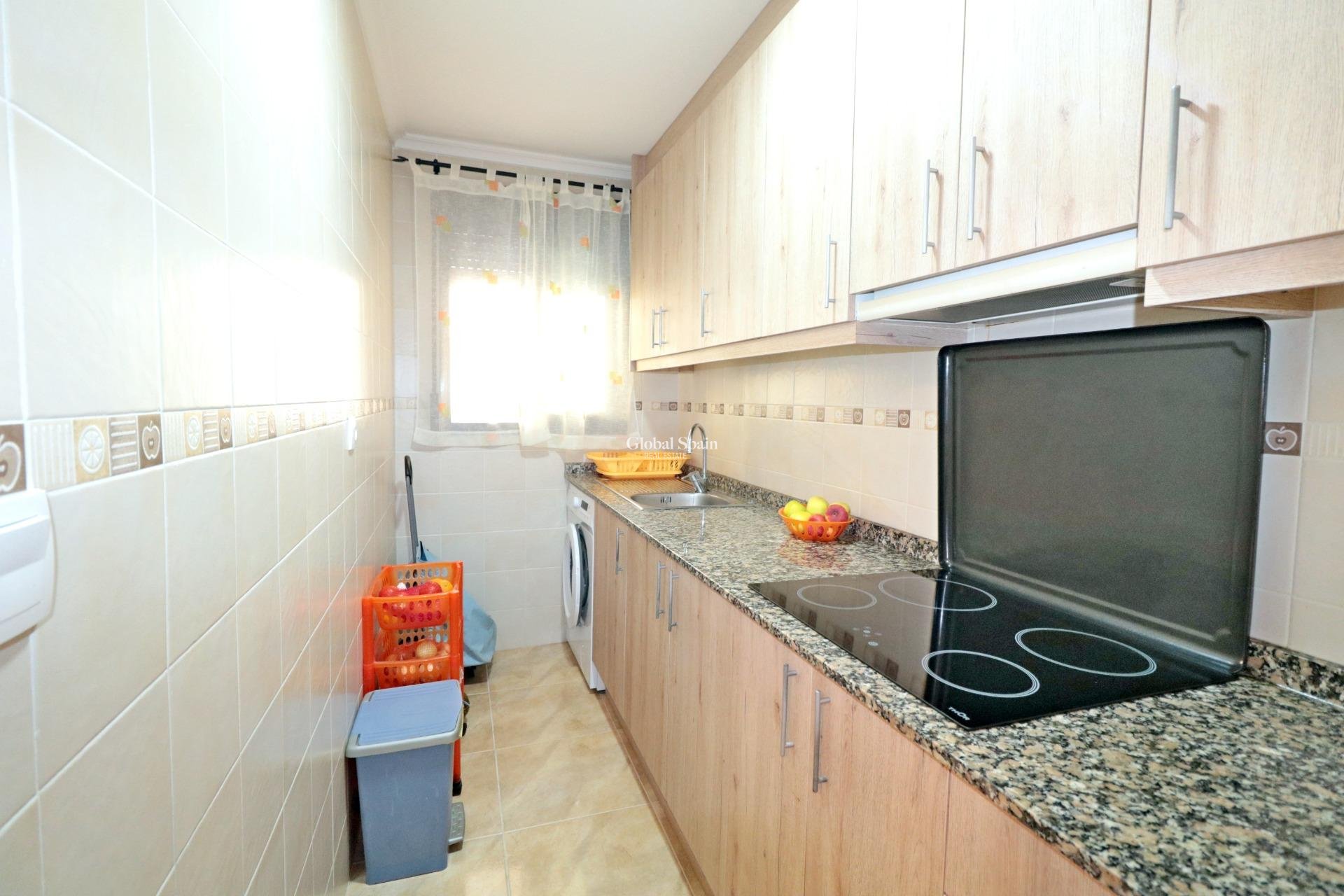 Odsprzedaż - MIESZKANIE -
TORREVIEJA - Acequion