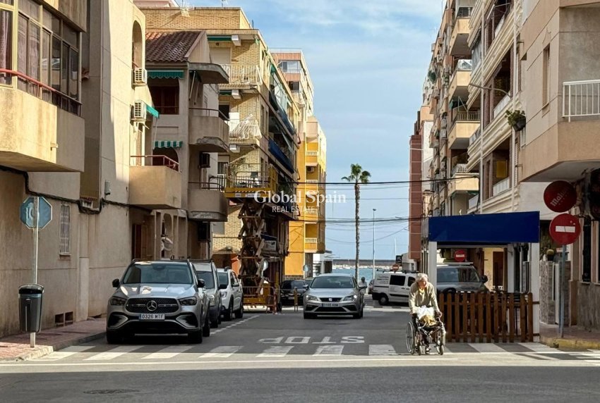 Odsprzedaż - MIESZKANIE -
TORREVIEJA - Acequion