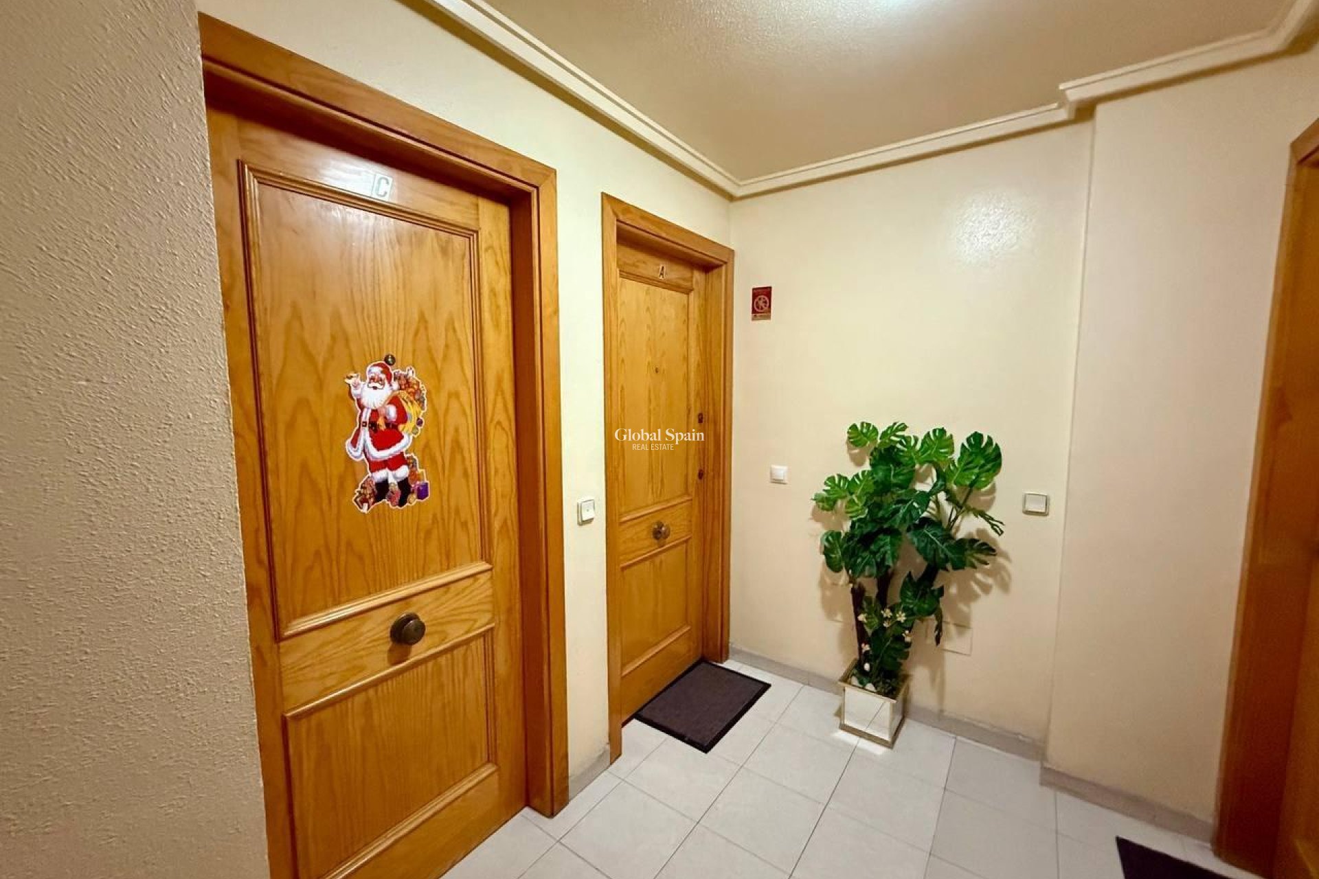 Odsprzedaż - MIESZKANIE -
TORREVIEJA - Acequion