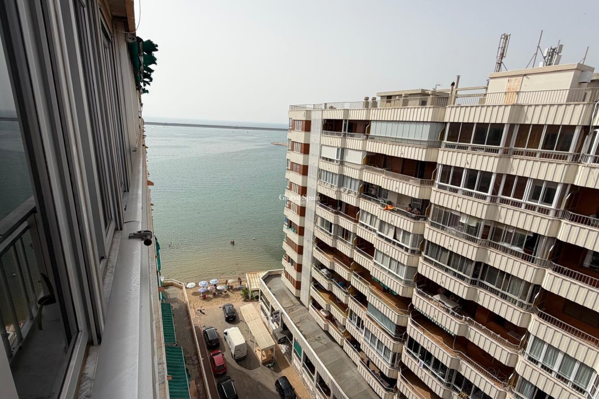 Odsprzedaż - MIESZKANIE -
TORREVIEJA - Acequion