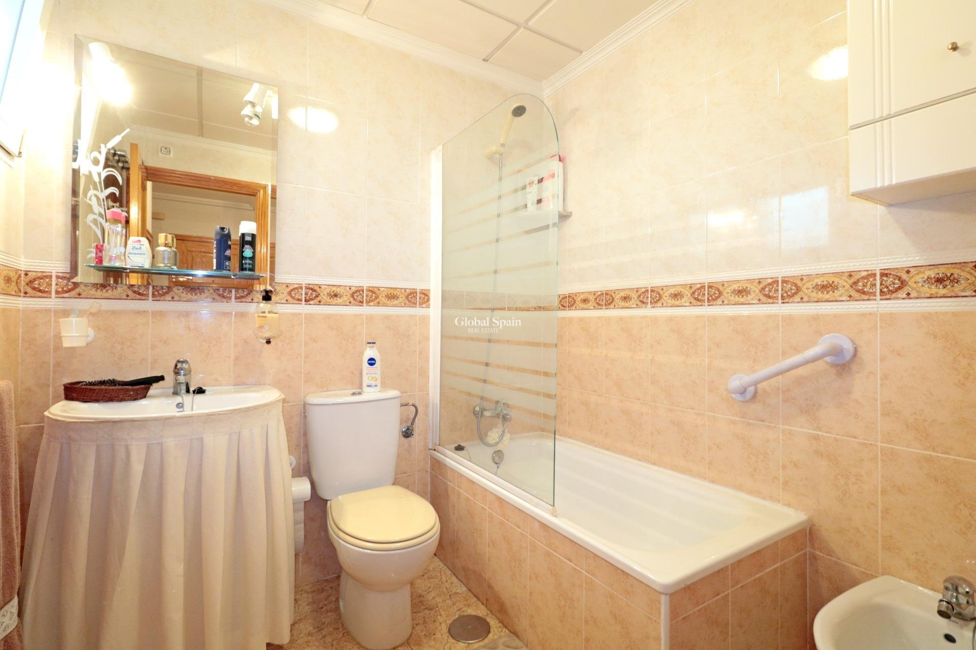Odsprzedaż - MIESZKANIE -
TORREVIEJA - Acequion