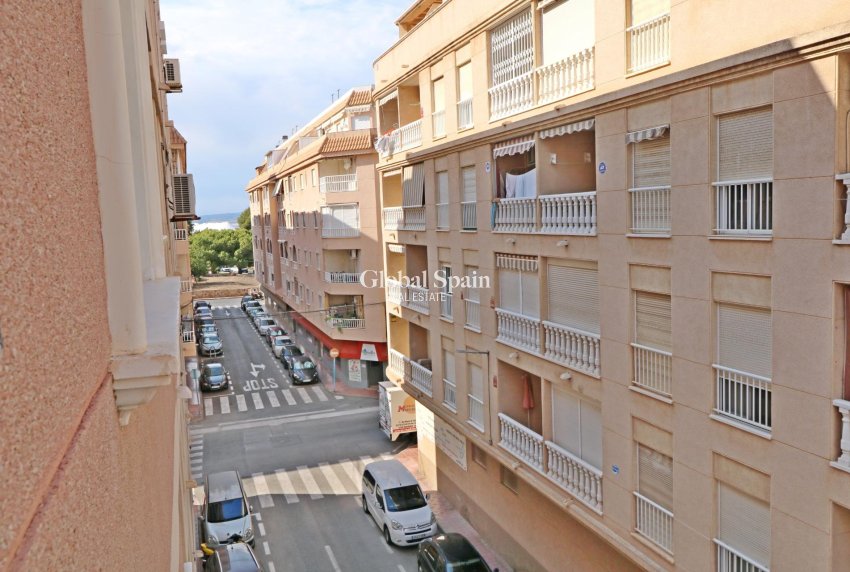 Odsprzedaż - MIESZKANIE -
TORREVIEJA - Acequion
